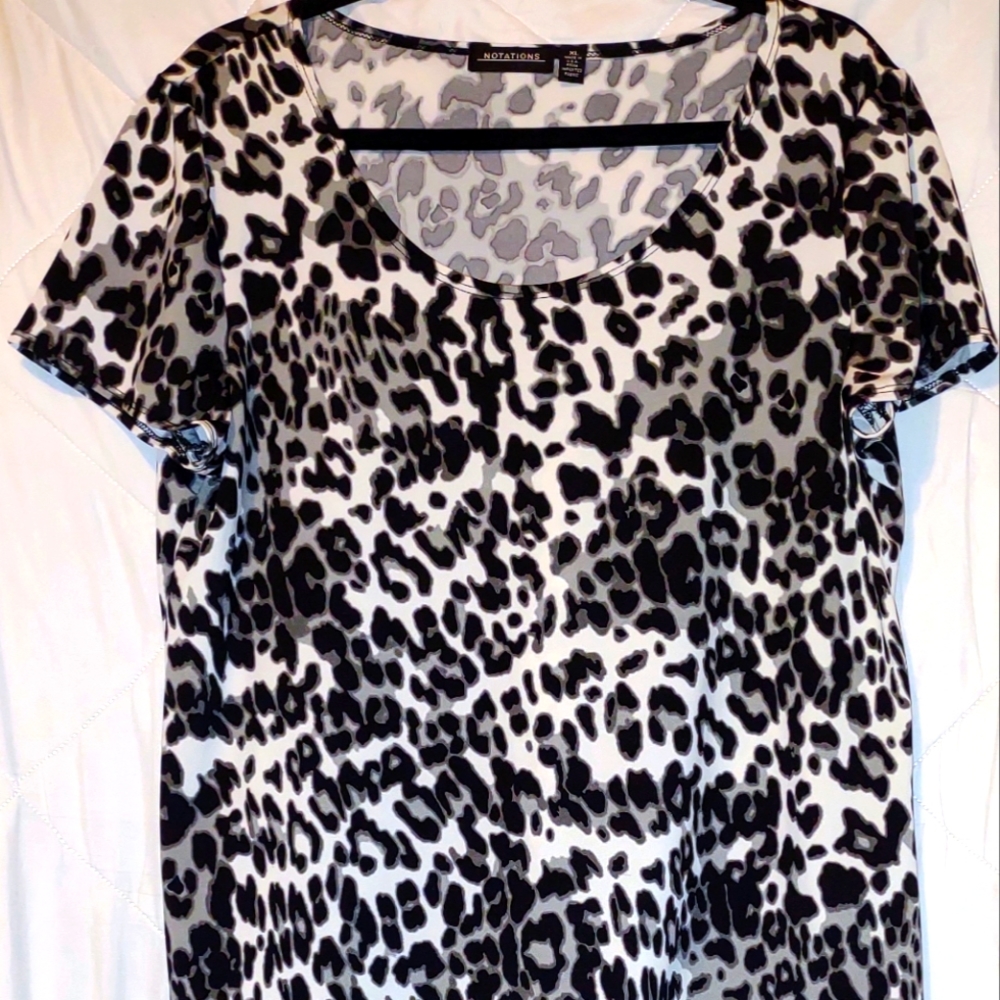Notations Blouse Womens Adult Size XL Black/White Leopard Print Boat Neck Silky
